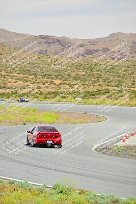 media/May-04-2024-Team Topak Racing (Sat) [[1dff1aa745]]/Advanced/Session 3/